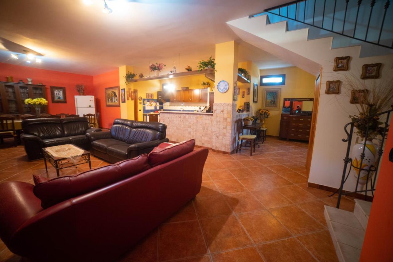 Villa Patrizia-Luxury Villa Моттола Экстерьер фото